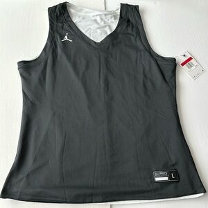 NiKe Jordan Women Reversible V Neck Sleeveless Jersey B&W Large AT0536-061